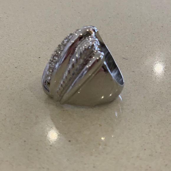 Large Statement Ring - Picture 15 of 16